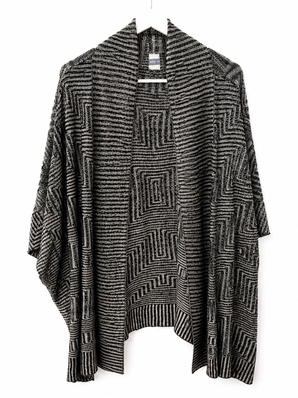 🔥Open-Front Geometric Knit Poncho Cardigan - Black & Gray